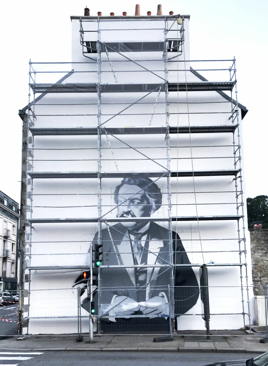 Fresque street-art en hommage à Aristide Briand à Quimper. Crédit photo : HOZ.